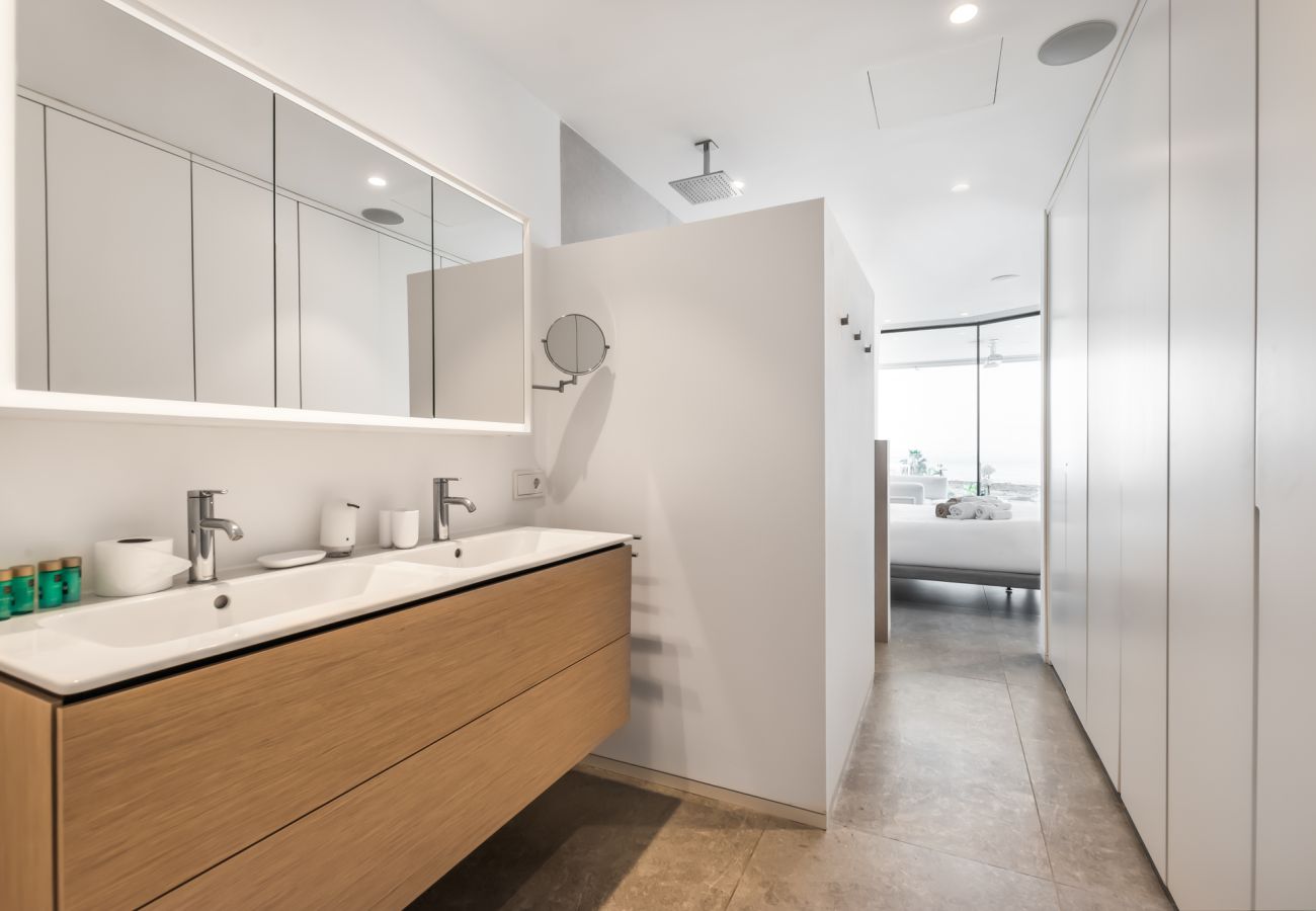 Huis in Arona - Infinity 1.7 LUXE SEA VIEW 2B